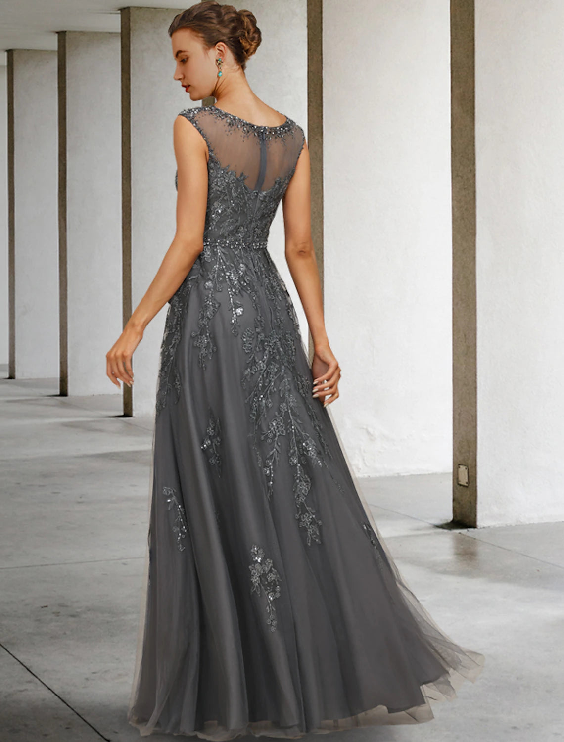 Wholesale  A-Line Mother of the Bride Dress Fall Wedding Guest Dresses Luxurious Elegant Jewel Neck Floor Length Lace Tulle Sleeveless with Sash / Ribbon Beading Sequin